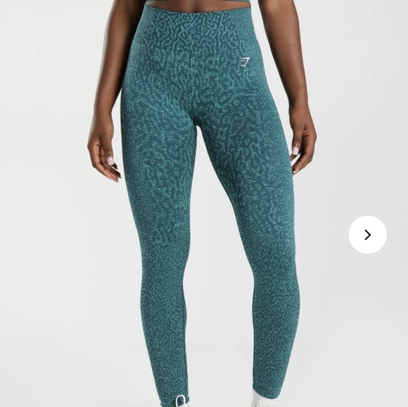 Gymshark Pants - GYMSHARK Adapt Scunch Butt leggings, size XS